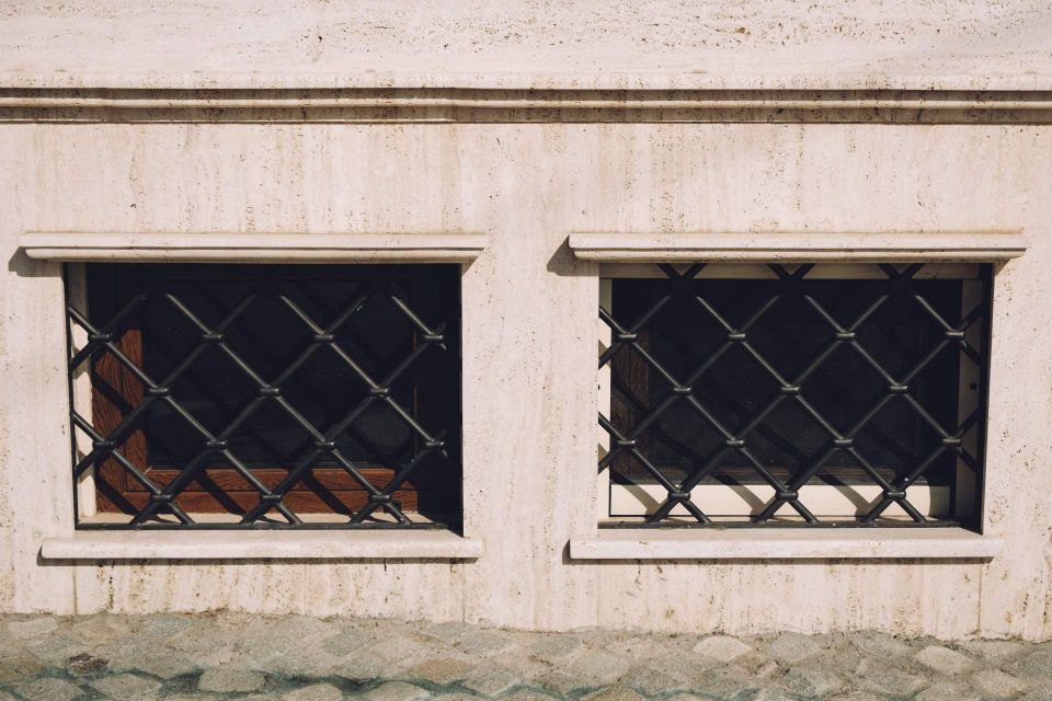 電動シャッターを安心安全に長く使うためのメンテナンスと修理の知識