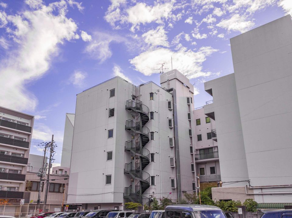 電動シャッターの安全な活用法と点検修理の重要性を徹底解説